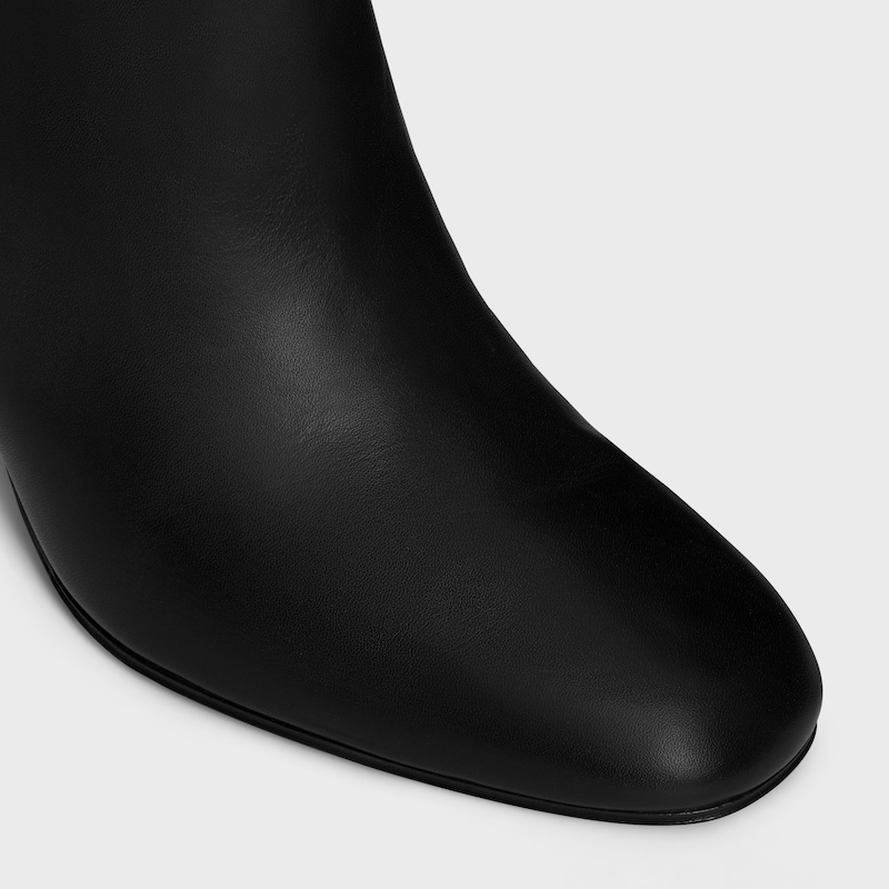 ikonisch - hoher stiefel aus kalbsleder