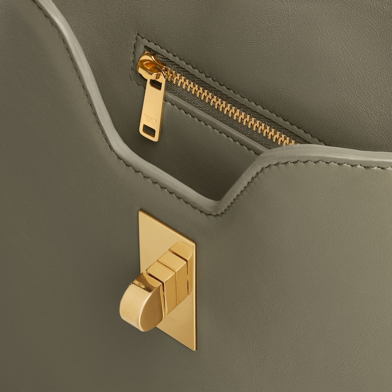 kleine camille 16 softbag aus glattem kalbsleder