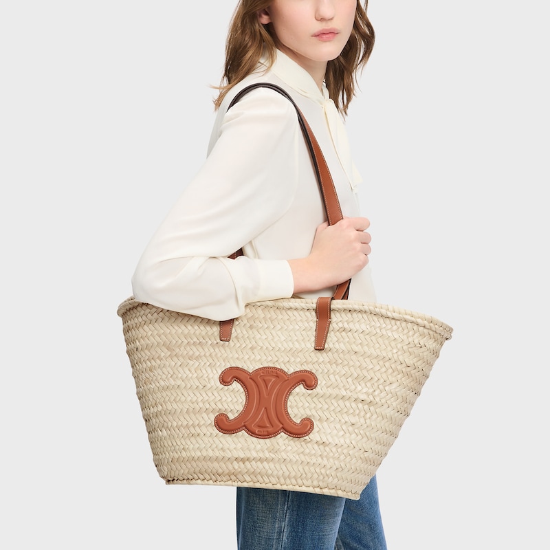 mittelgrosse celine classic panier aus palmblättern und kalbsleder
