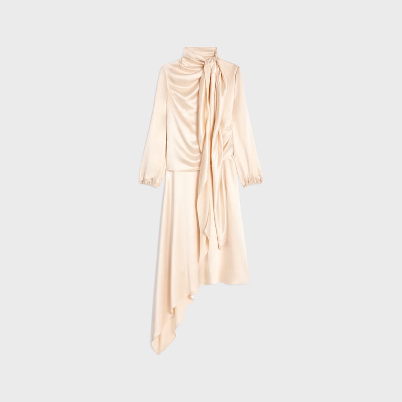 drapiertes kleid aus seidensatin