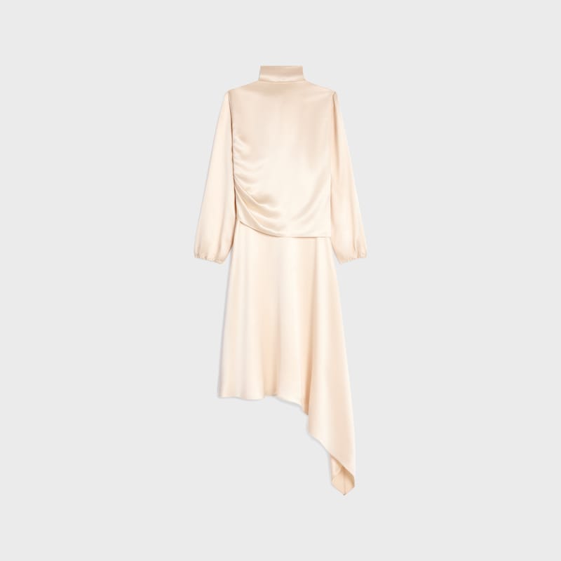 drapiertes kleid aus seidensatin