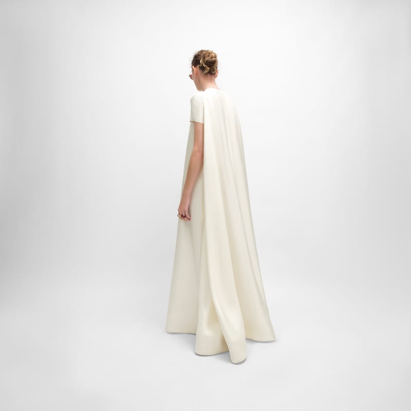 kleid aus seidenorganza