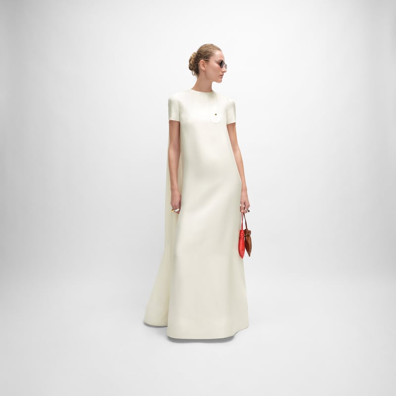 kleid aus seidenorganza