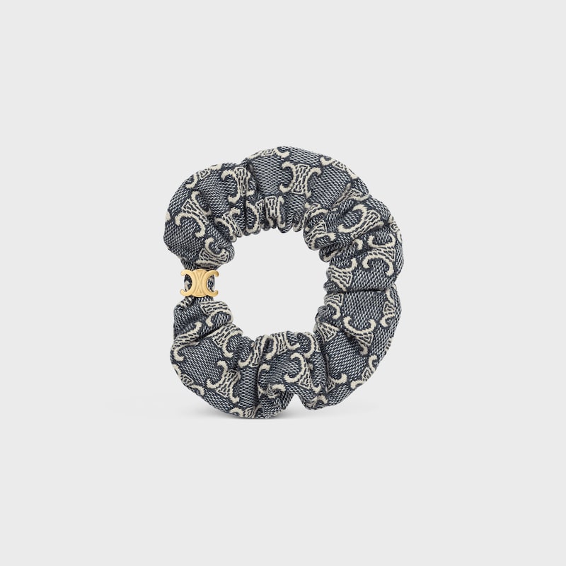 celine jacquard triomphe scrunchie aus baumwolle polyester polyamid und messing mit goldfinish