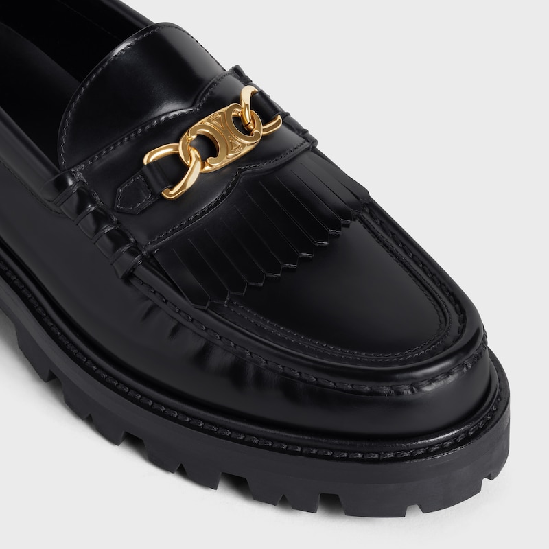 celine margaret loafer mit triomphe-kette in polished bull