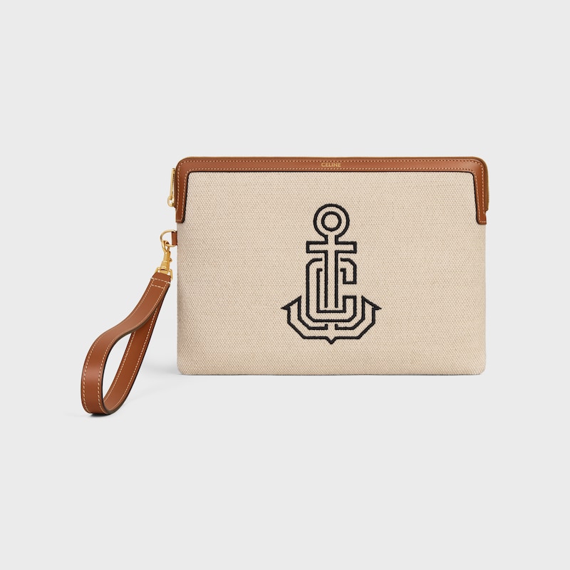 kleine tasche mit trageriemen aus textil mit ankerstickerei und kalbsleder