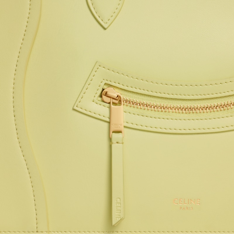 mittlere tasche aus glÄnzendem kalbsleder
