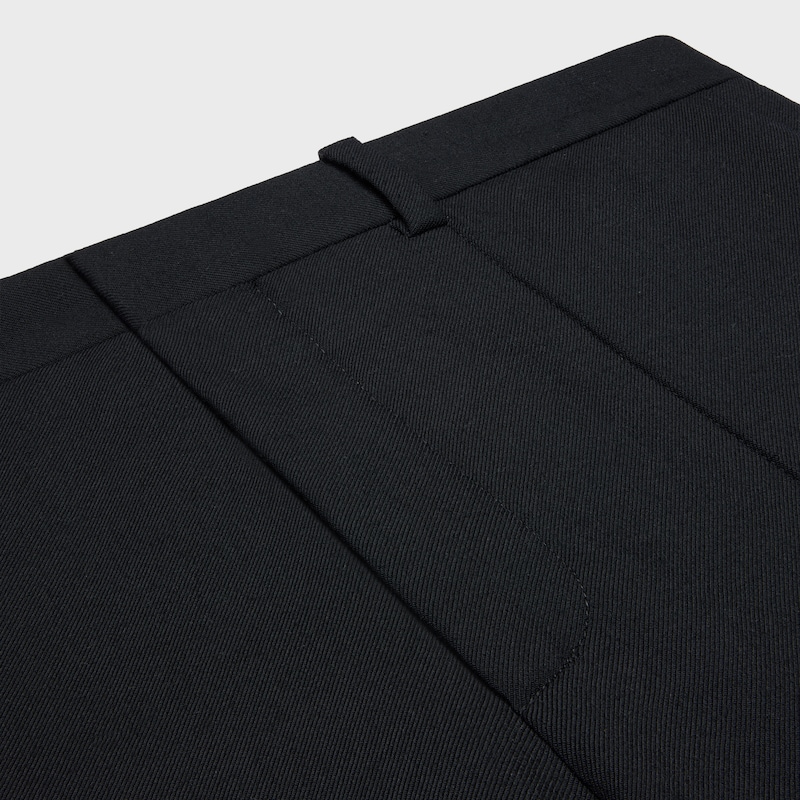 schmale hose aus stretch-wollgabardine