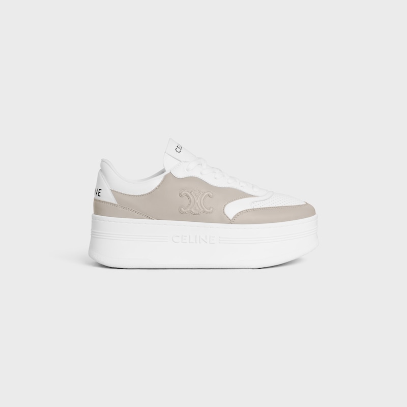 celine - block sneaker mit triomphe-motiven aus kalbsleder