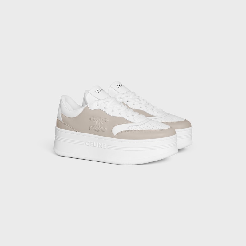 celine - block sneaker mit triomphe-motiven aus kalbsleder