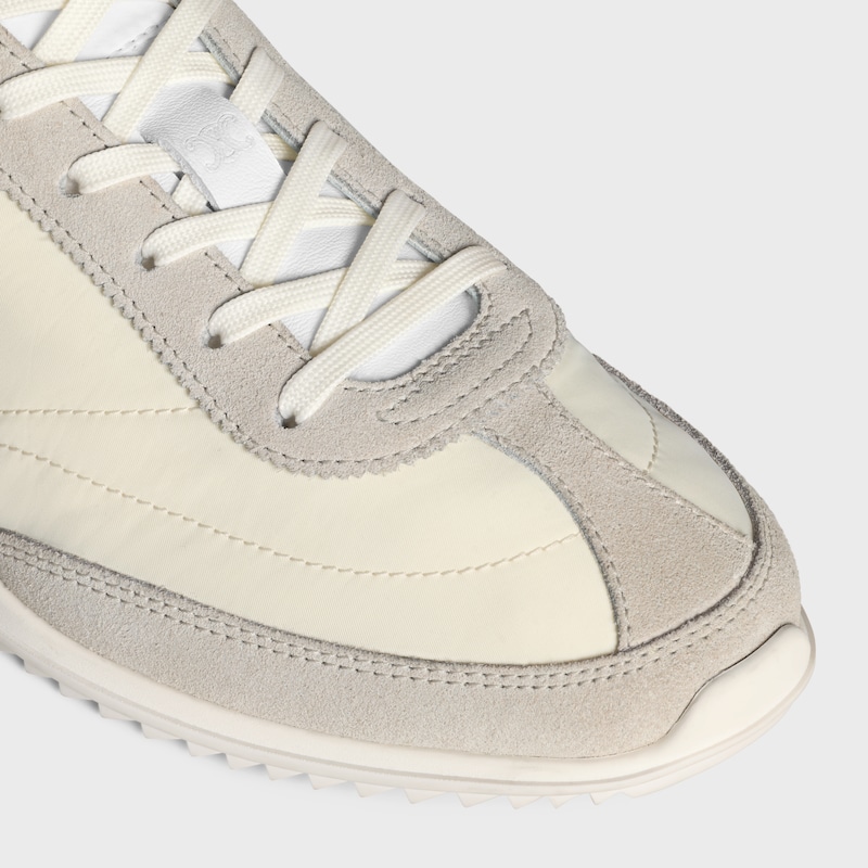 celine racer - niedriger sneaker mit triomphe-motiven aus nylon wildleder und kalbsleder