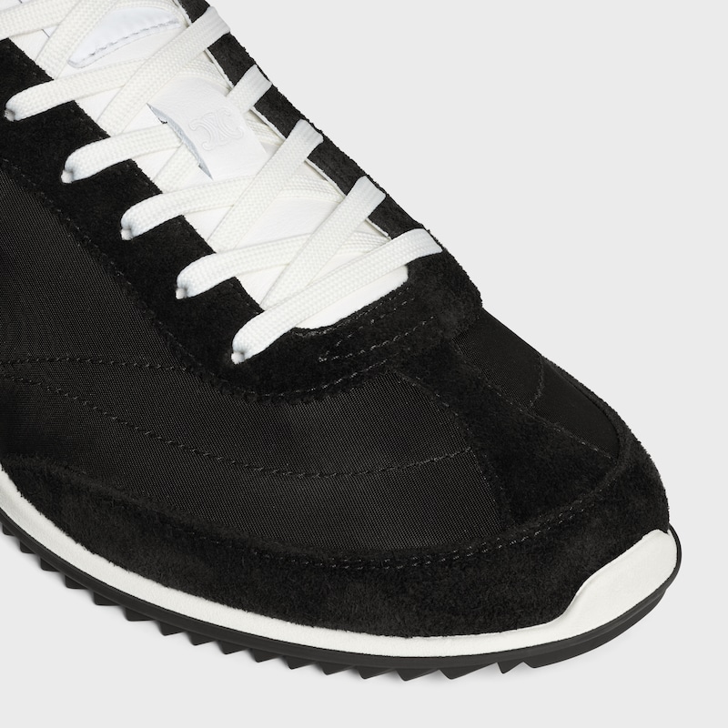 celine racer - niedriger sneaker mit triomphe-motiven aus nylon wildleder und kalbsleder