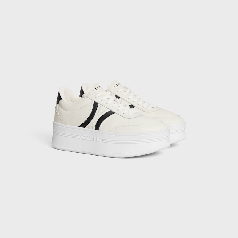 celine - block sneaker mit back triomphe und keilsohle aus kalbsleder