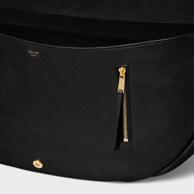halfmoon soft triomphe tasche aus geschmacksrichtigem glÄnzendes lammleder