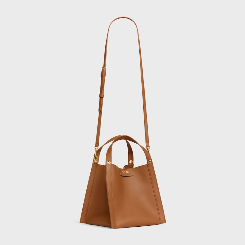 kleine cubo-tasche aus geschmacksfestem kalbsleder