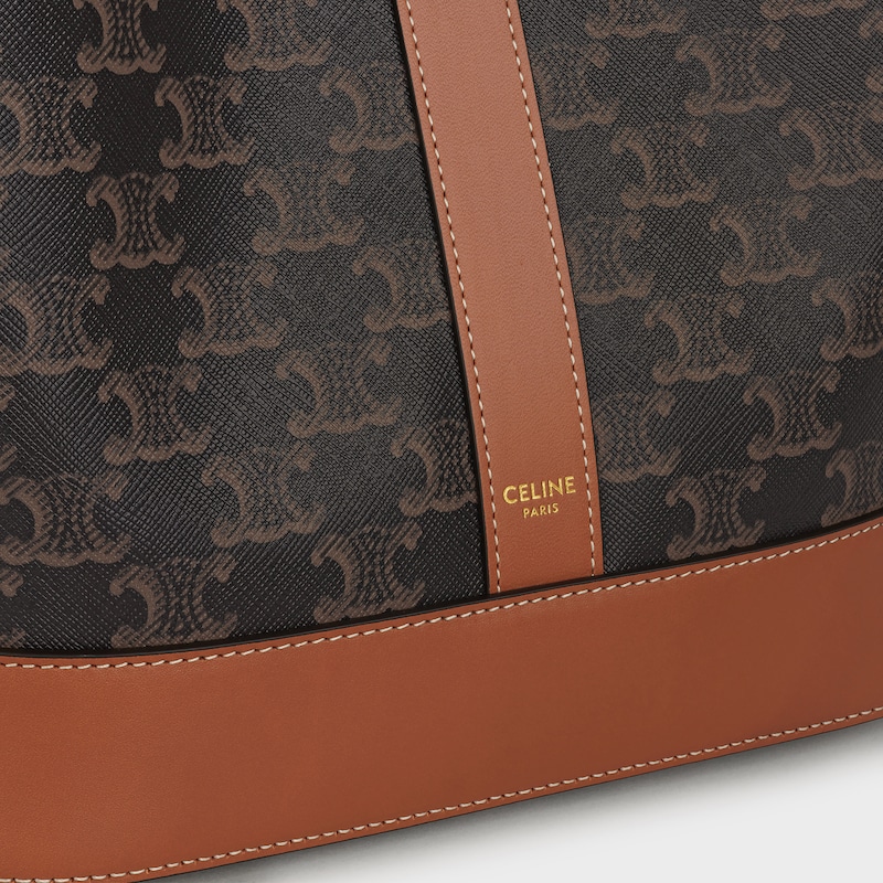 mittlerer bucket fit aus triumphe canvas und kalbsleder