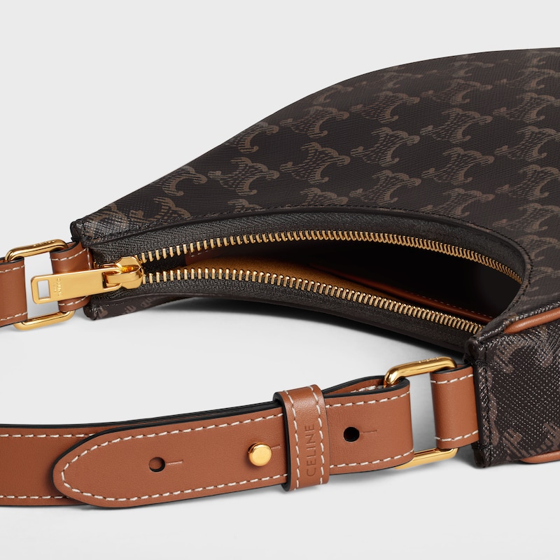 ava tasche aus triumphe canvas und kalbsleder