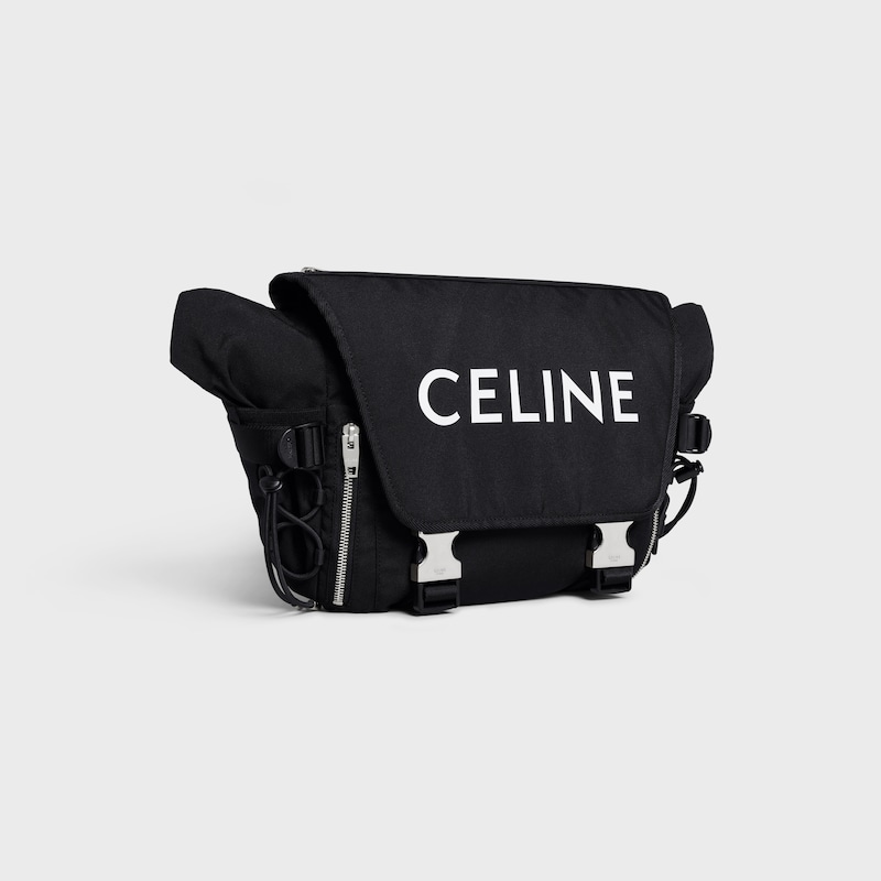 mittelgrosse trekkingtasche aus nylon mit celine-print