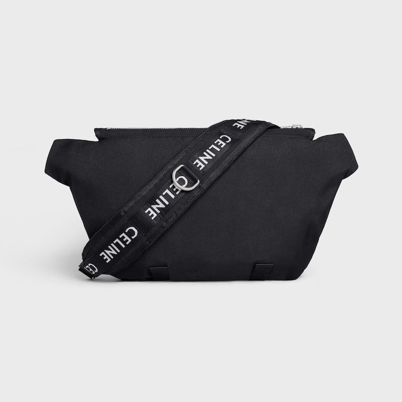 mittelgrosse trekkingtasche aus nylon mit celine-print